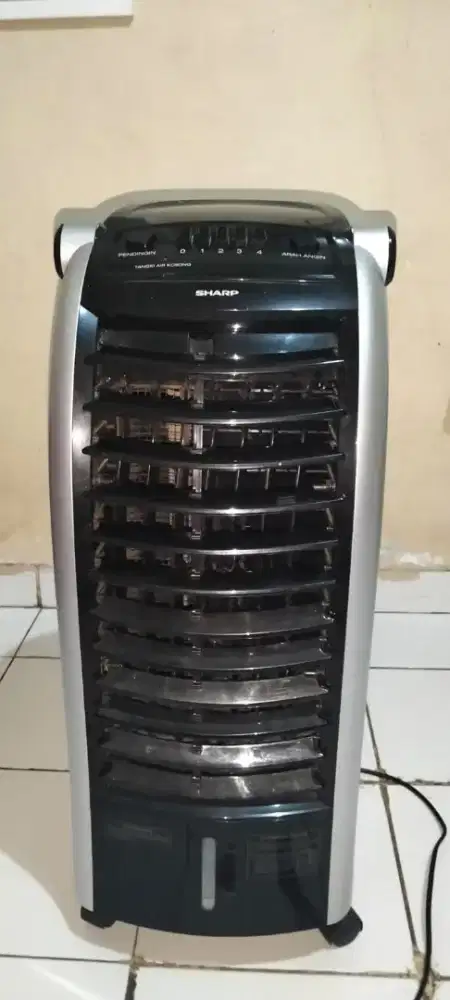  Air Cooler Sharp model PJ-A26MY-B. 
