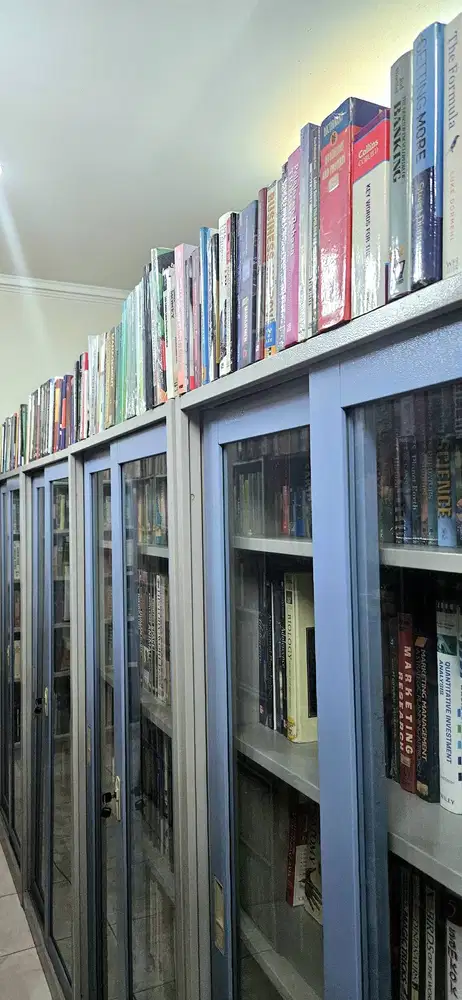 Buku Bekas Berkualitas 96–99% Like New | Original & Siap Baca!