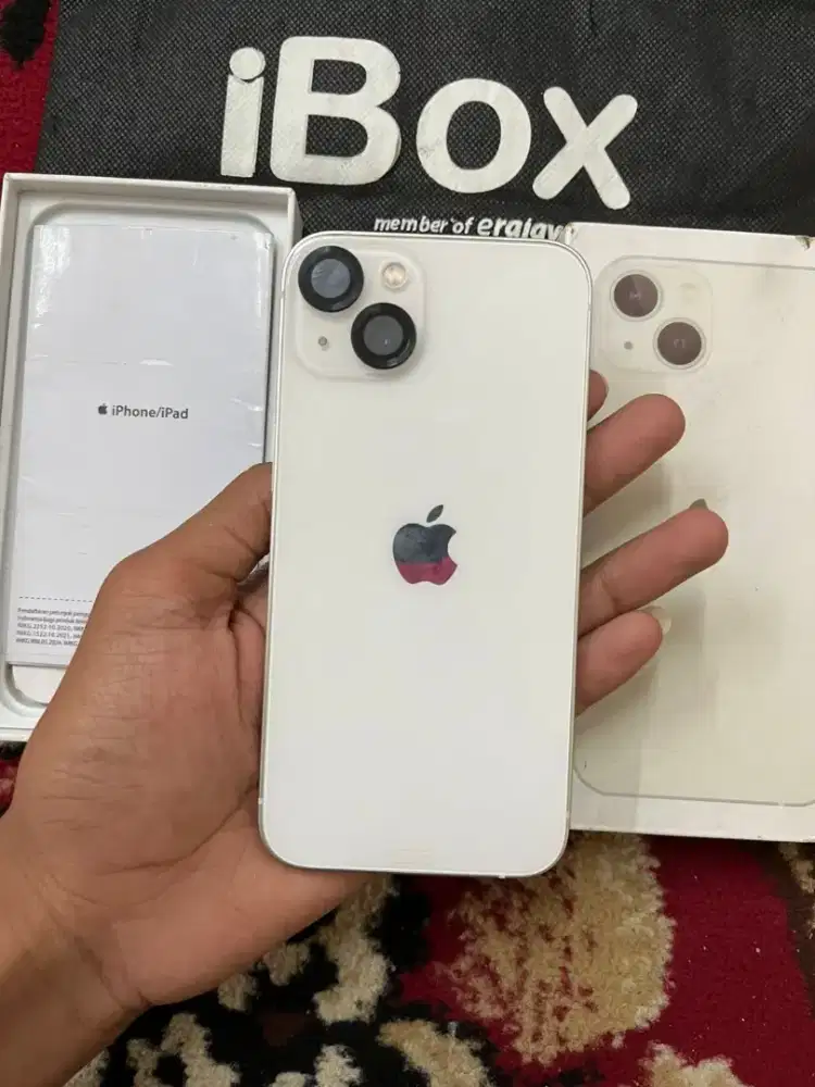 Cari iPhone 13 yang nominus