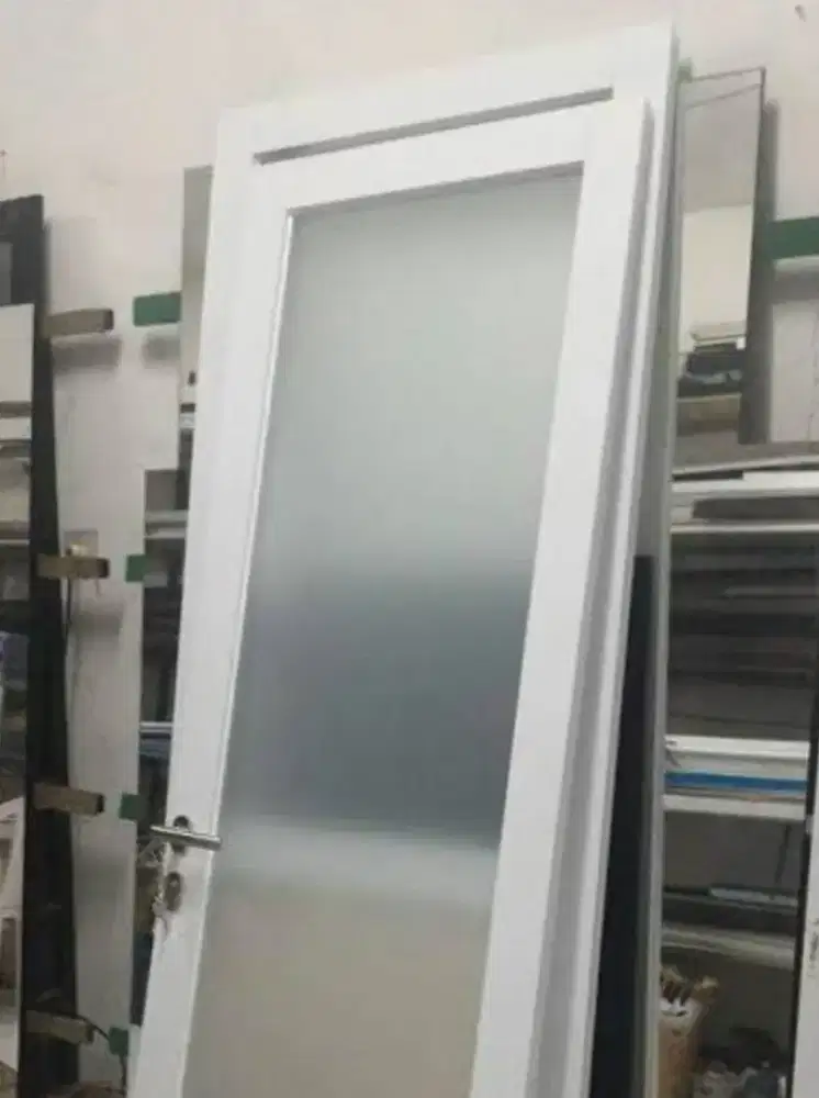 Pintu aluminium sleding kaca sanblas/kaca es