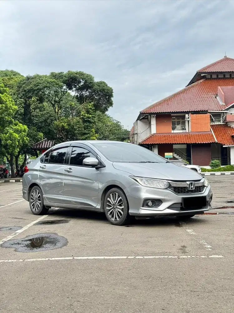 Cash Honda City E Sedan Matic 2017