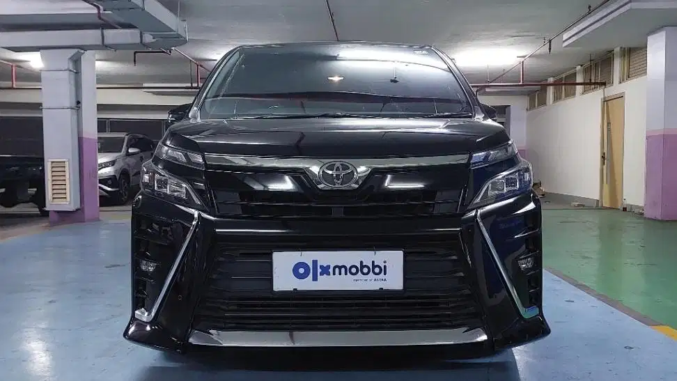 TDP 12JT, Toyota Voxy 2.0 Bensin-AT Hitam 2017