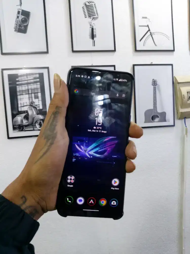 Asuz ROG 6 8/256 SECOND normal