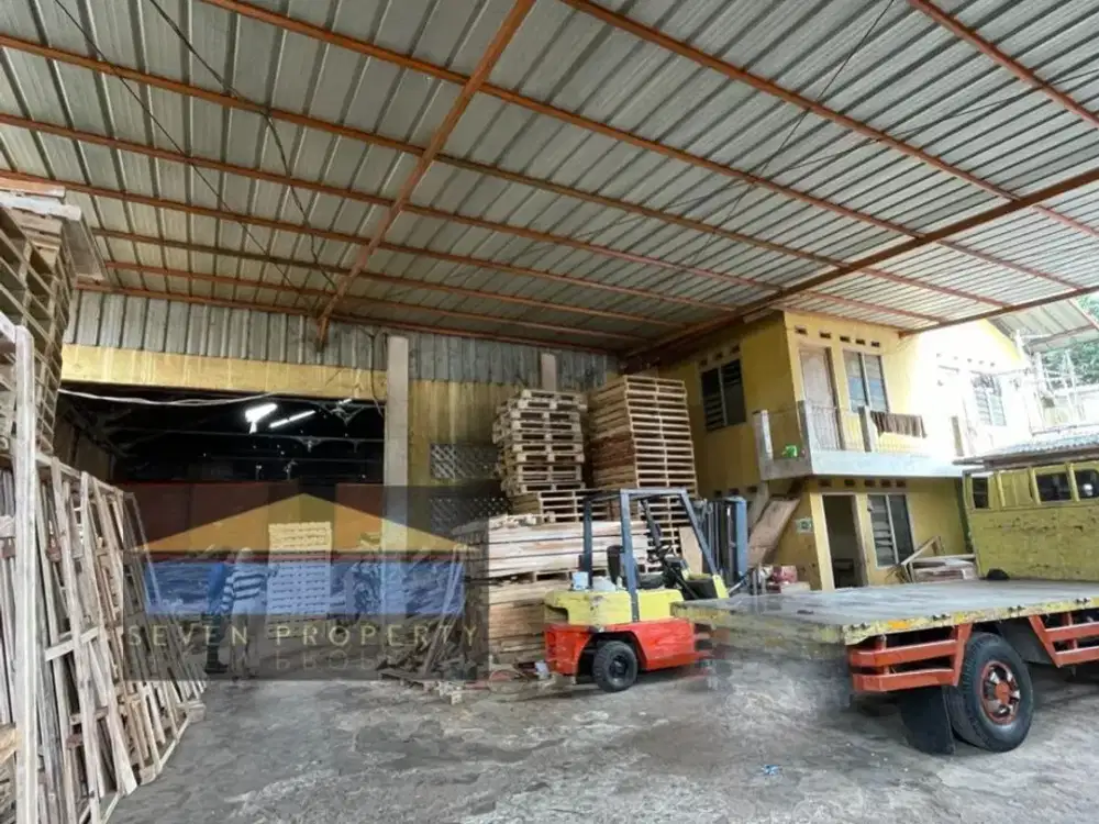 Gudang ,Kios & Mess di Gandoang Bogor P3.028/24