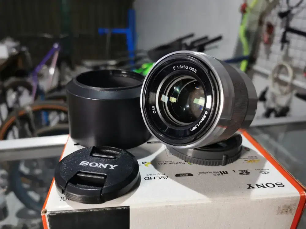 Lensa Sony 50mm F1.8 Oss