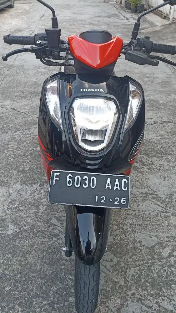 Honda Genio tahun 2021 ( plat F )