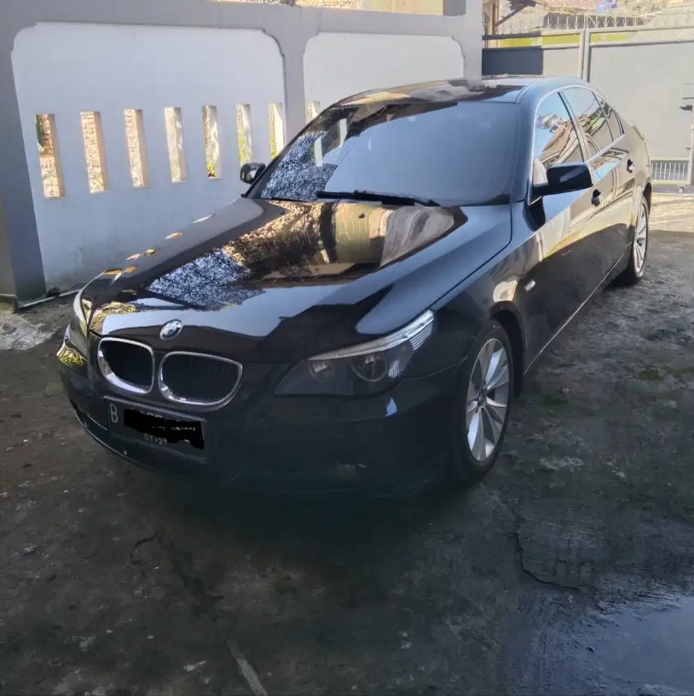 BMW 523i (E60) Harga labaran.