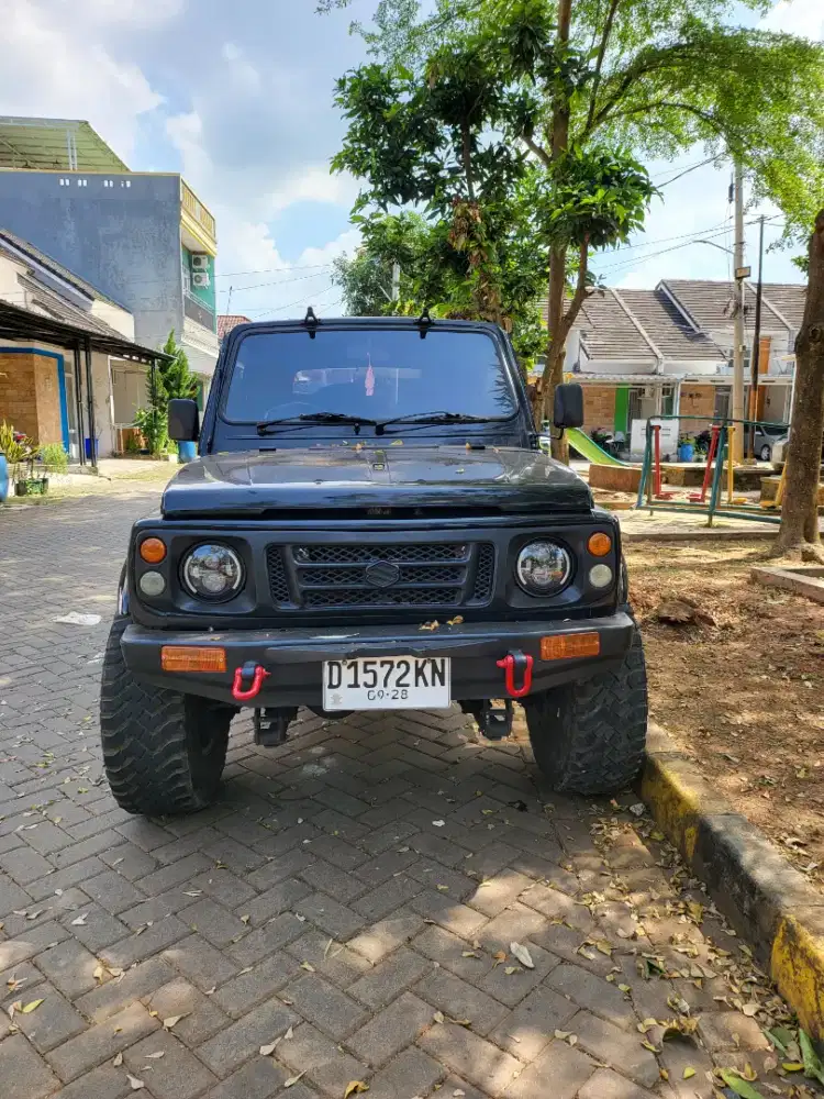 Suzuki Jimny SJ410 Super 1000 Hardtop 4x4 - Siap Pakai - Offroad Look