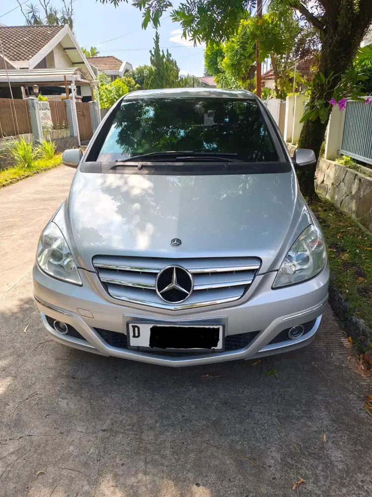 Mercedes-Benz B180 2009 Bensin