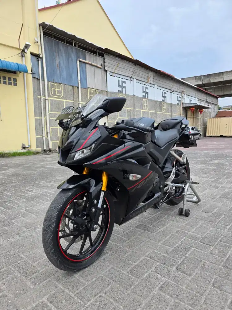 Yamaha R15 V3 Hitam 2018