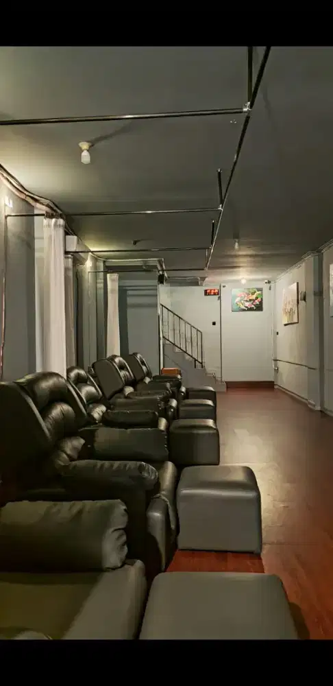 Dibutuhkan ob wanita berpengalaman untuk tempat refleksi