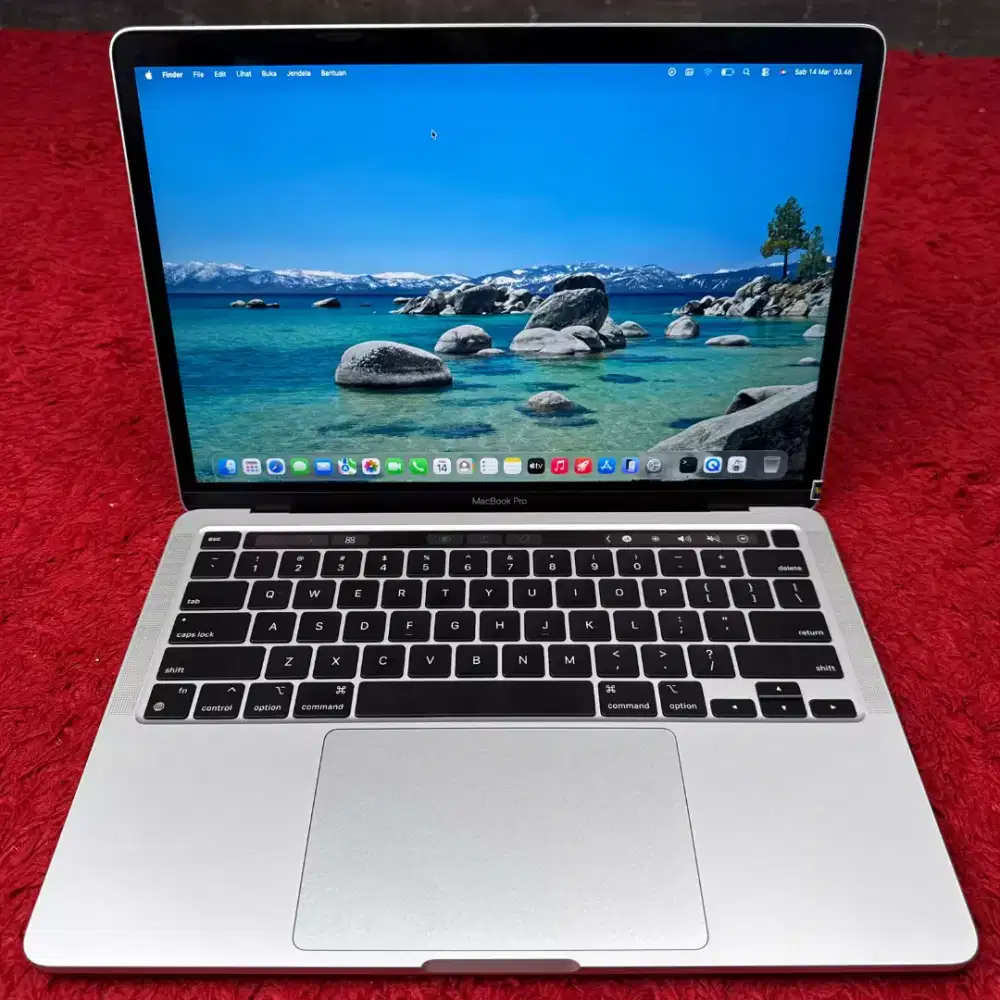 Macbook pro m1 2020 ram 16gb ssd 256gb mulus siap pakai bisa cod