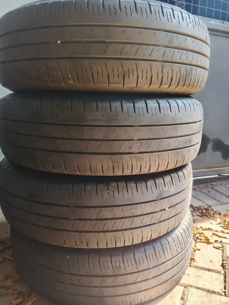 Dunlop enasave 185/65 R15
