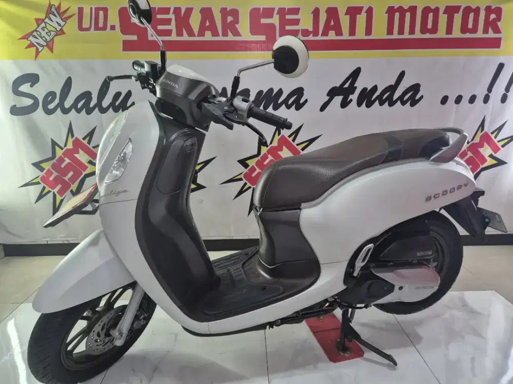 H scoopy iss Prestige smartkey