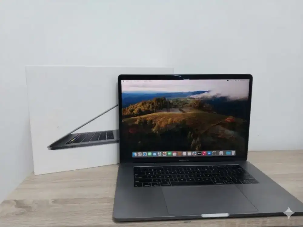 Macbook Pro 2019 Intel Core i9 /16 GB/512GB