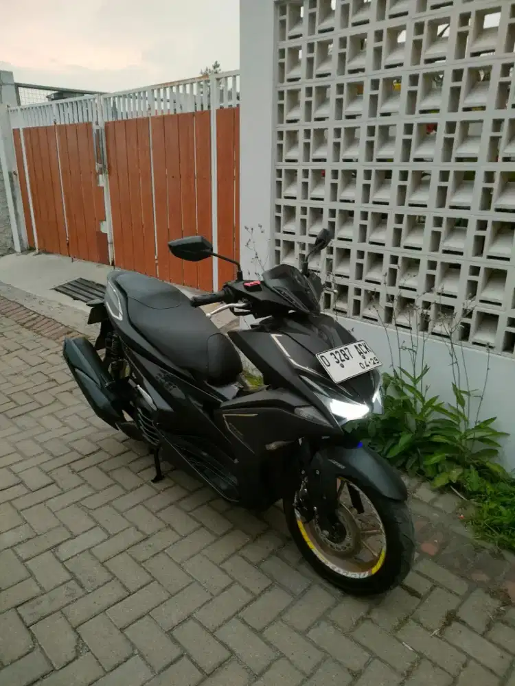 Aerox 155 ABS kaylles Thun 2019 kodya