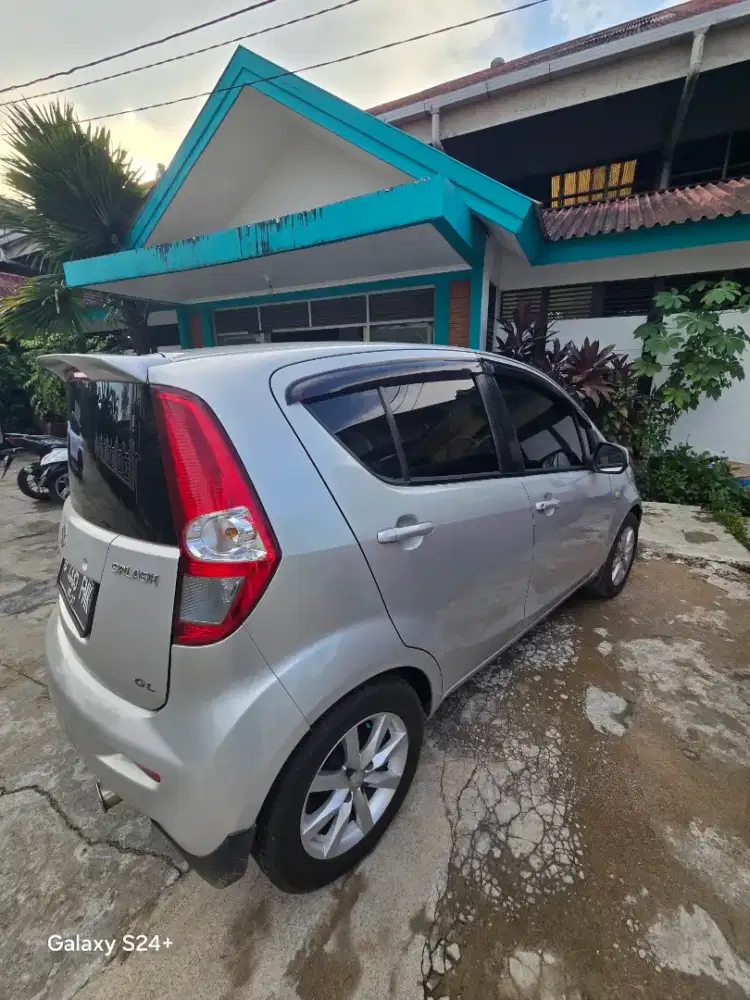 Suzuki splash tahun 2012