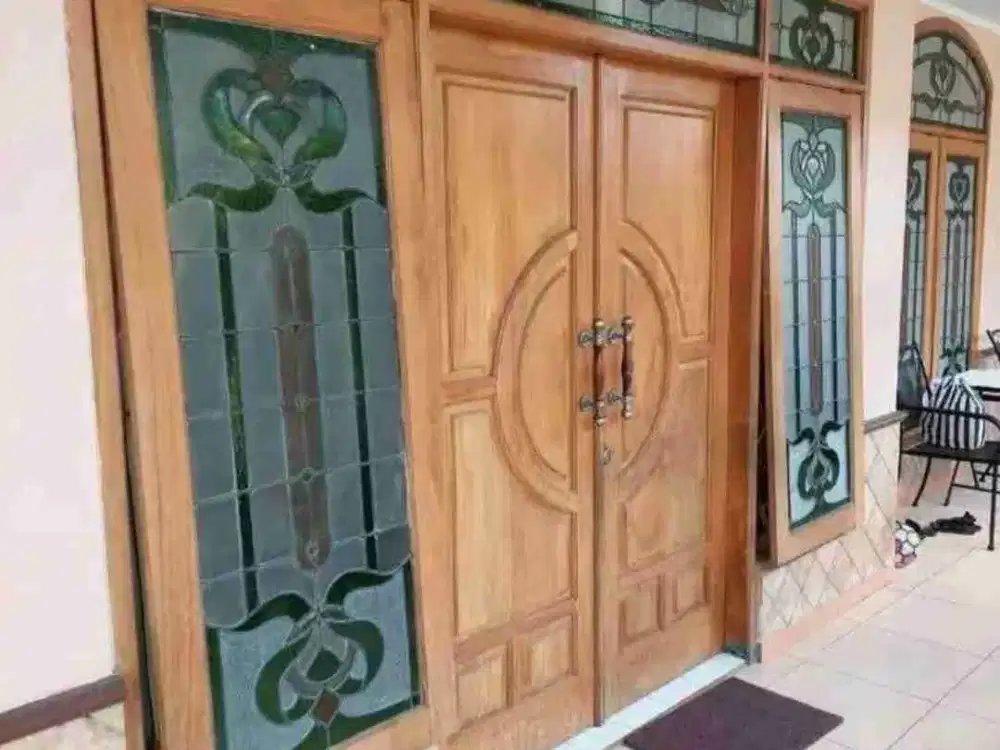 Rumah Besar Ikan Ikan Dekat Suhat Kota Malang