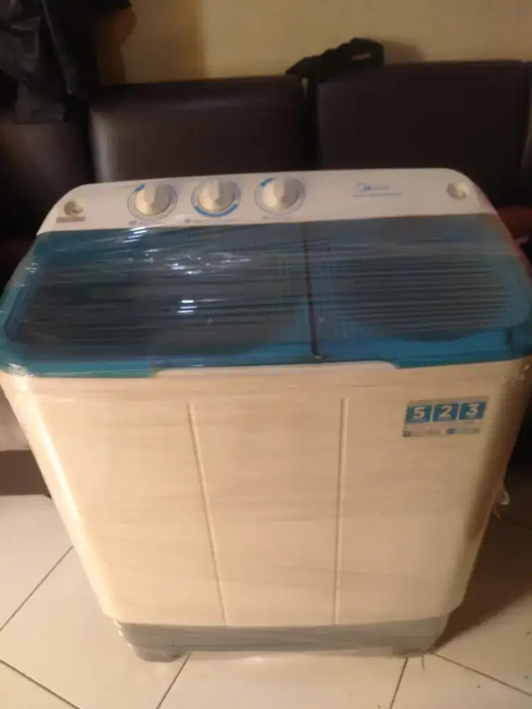 Mesin cuci merek Midea kap 8kg