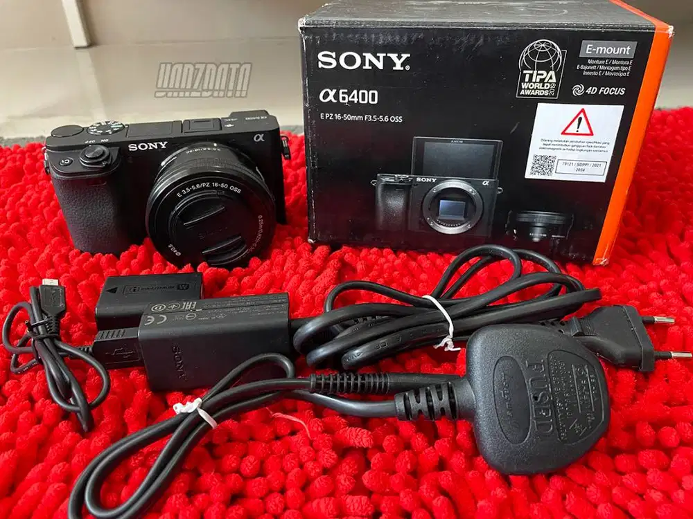 Kamera SONY A6400 + Kit 16-50mm, Mulus, SC Kecil
