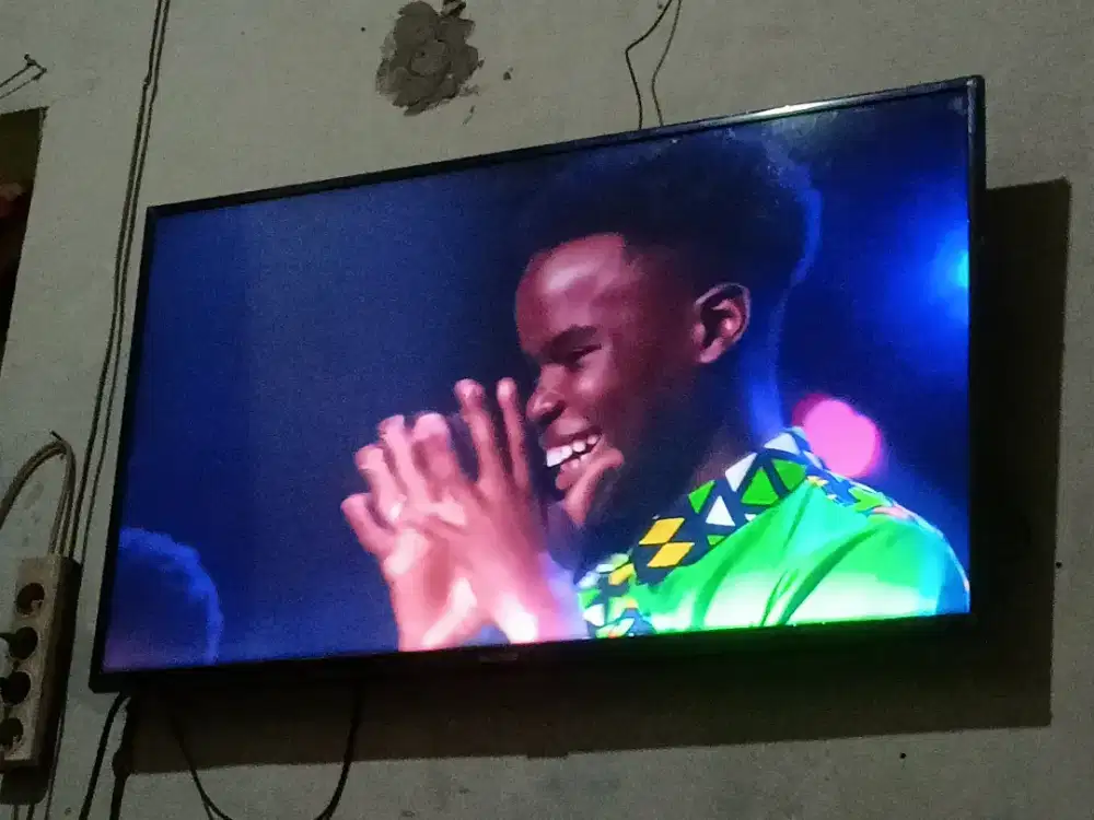 Samsung smart tv 43 inch normal