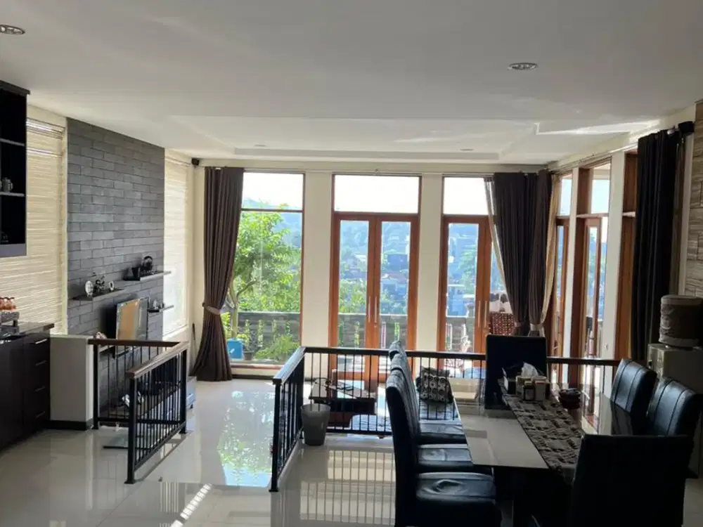 DIJUAL Rumah Nyaman Siap Huni di Dago Pakar Bandung