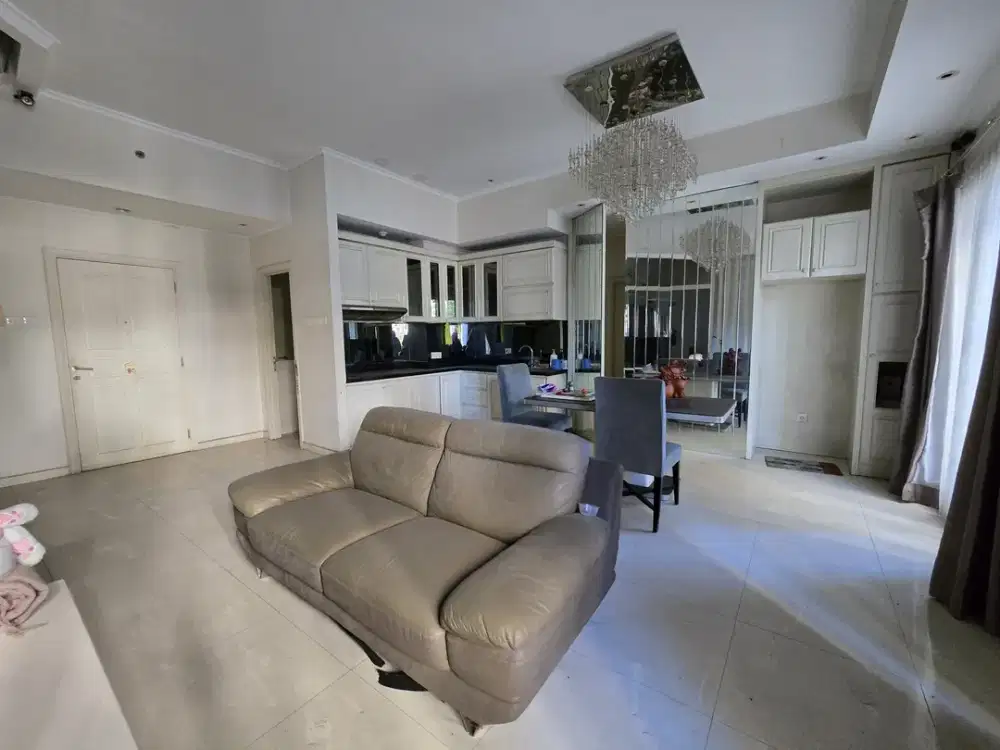 Jual Rumah Town House Rivera Mansion Waterplace, Pakuwon Indah