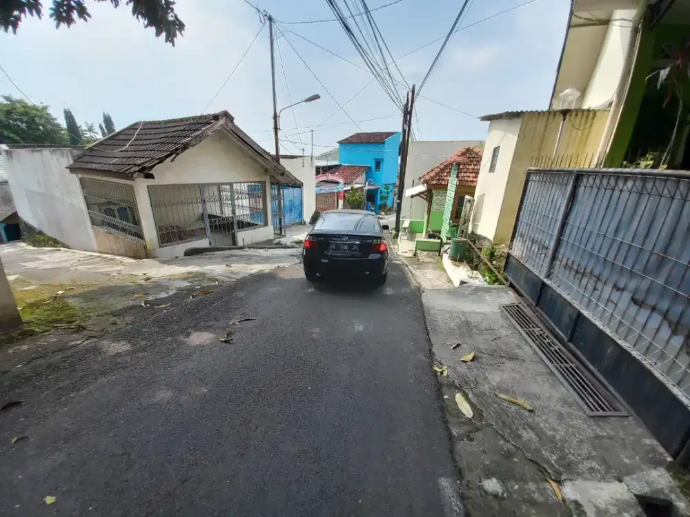 Dijual cepat rumah 2 lantai ready di Gombel Permai Dekat Candi Golf