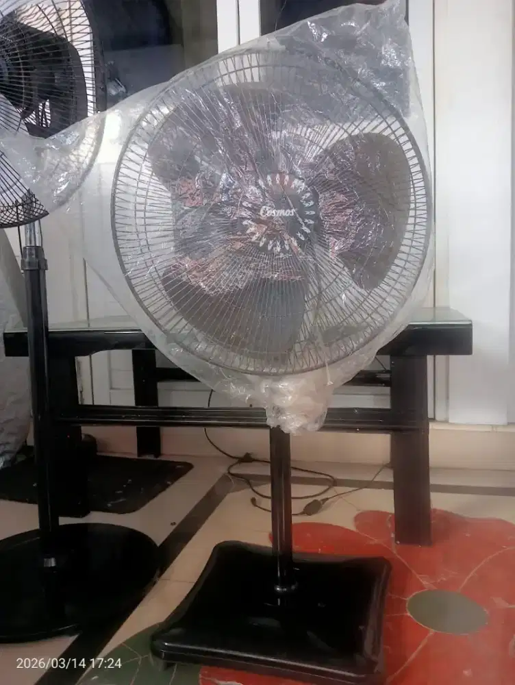 Kipas Angin Cosmos.