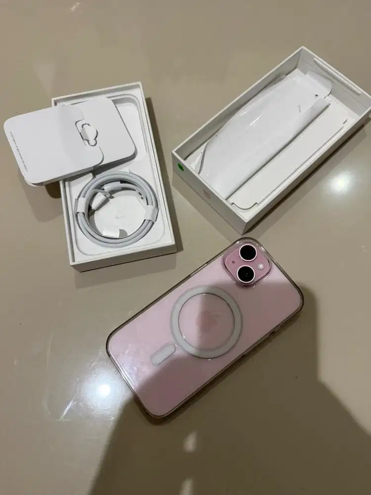 iPhone Warna Pink 128 GB Garansi ibox