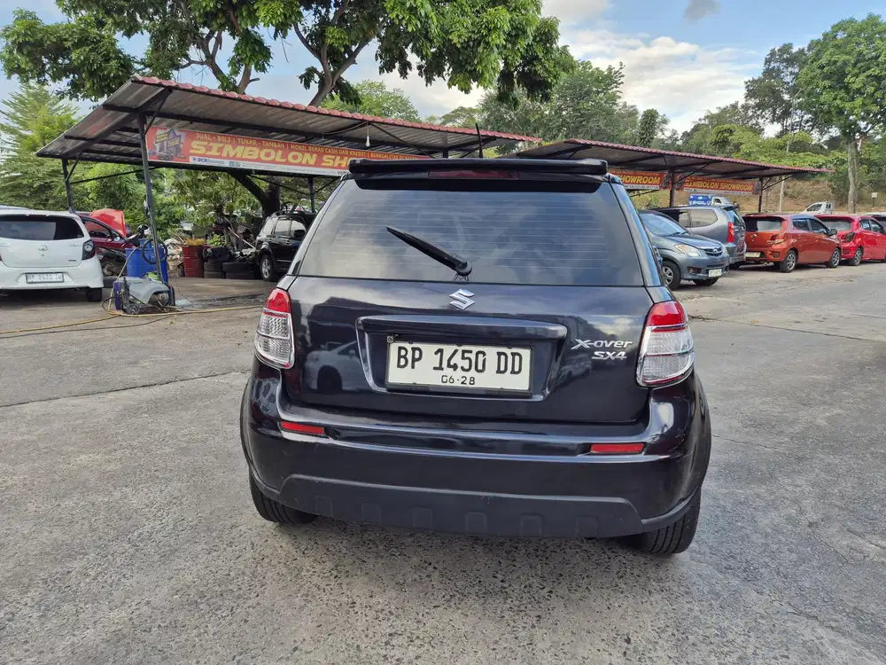 SUZUKI XOVER AUTOMETIC BISA KELUAR BATAM PAJAK HIDUP AC DINGIN