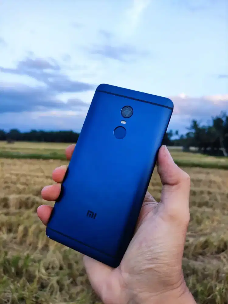 Barang Simpanan buat yg hobi koleksi hp jadul