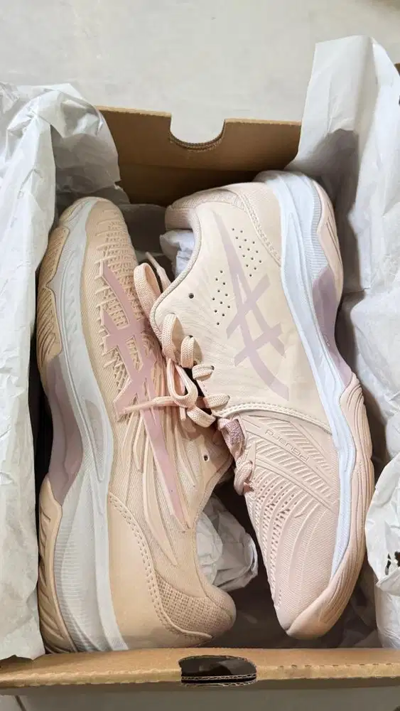 Sepatu olahraga Asics court control FF4 like new Badminton Padel Tenis