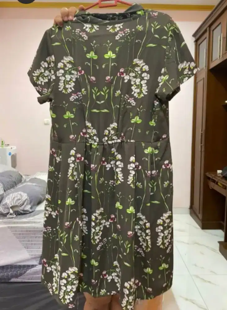 Long dress gaun wanita sutra