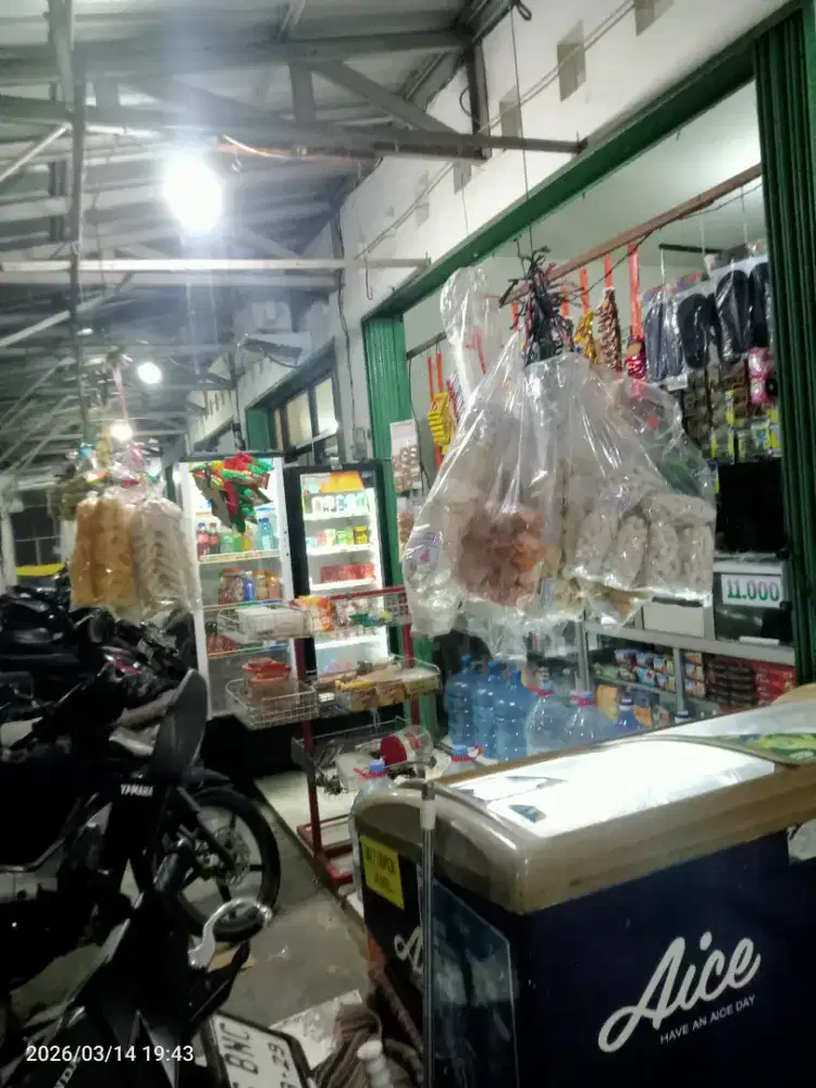 Dibutuhkan laki laki buat Jaga warung Madura