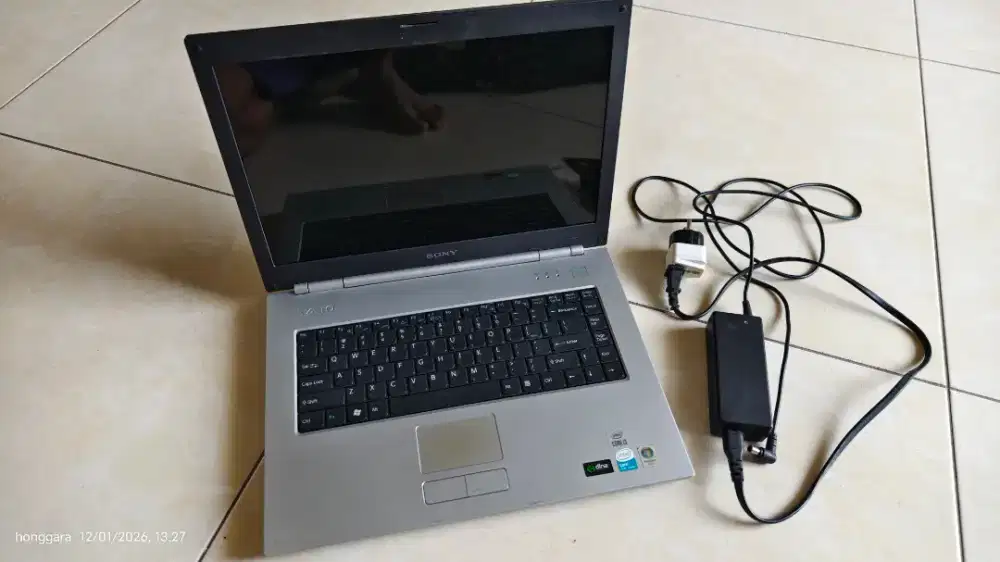 LAPTOP BEKAS SONY VAIO 17