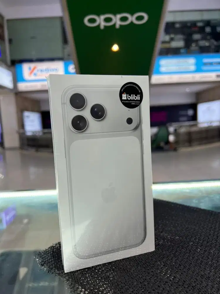 iphone 17promax 512 silver new