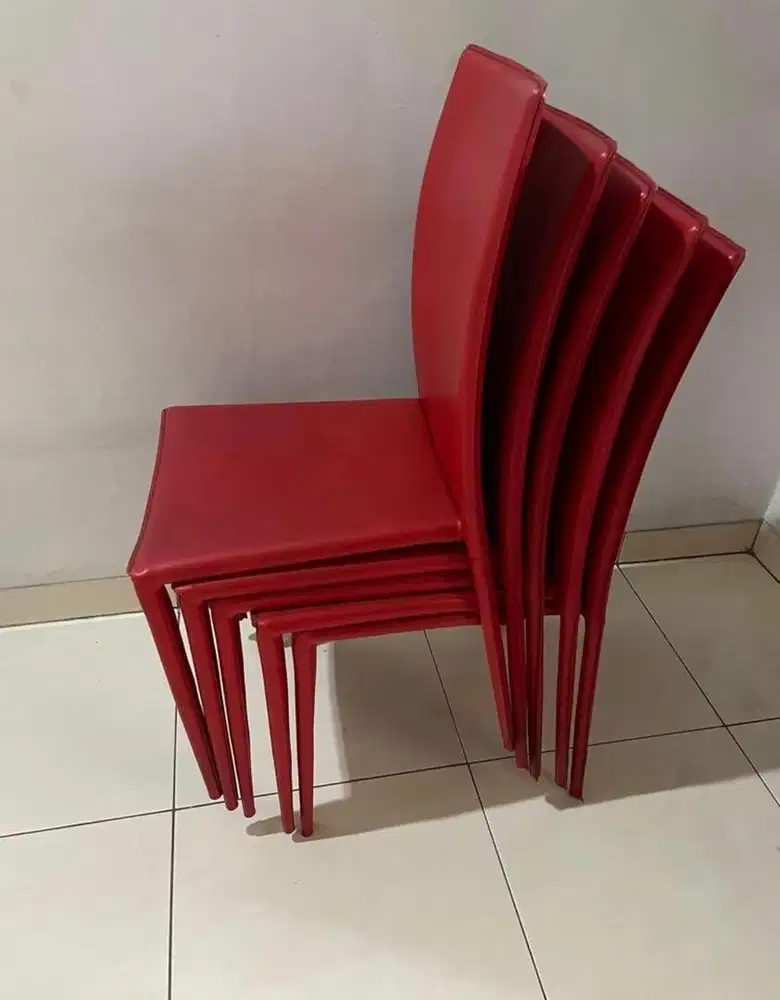 Dijual kursi makan warna merah