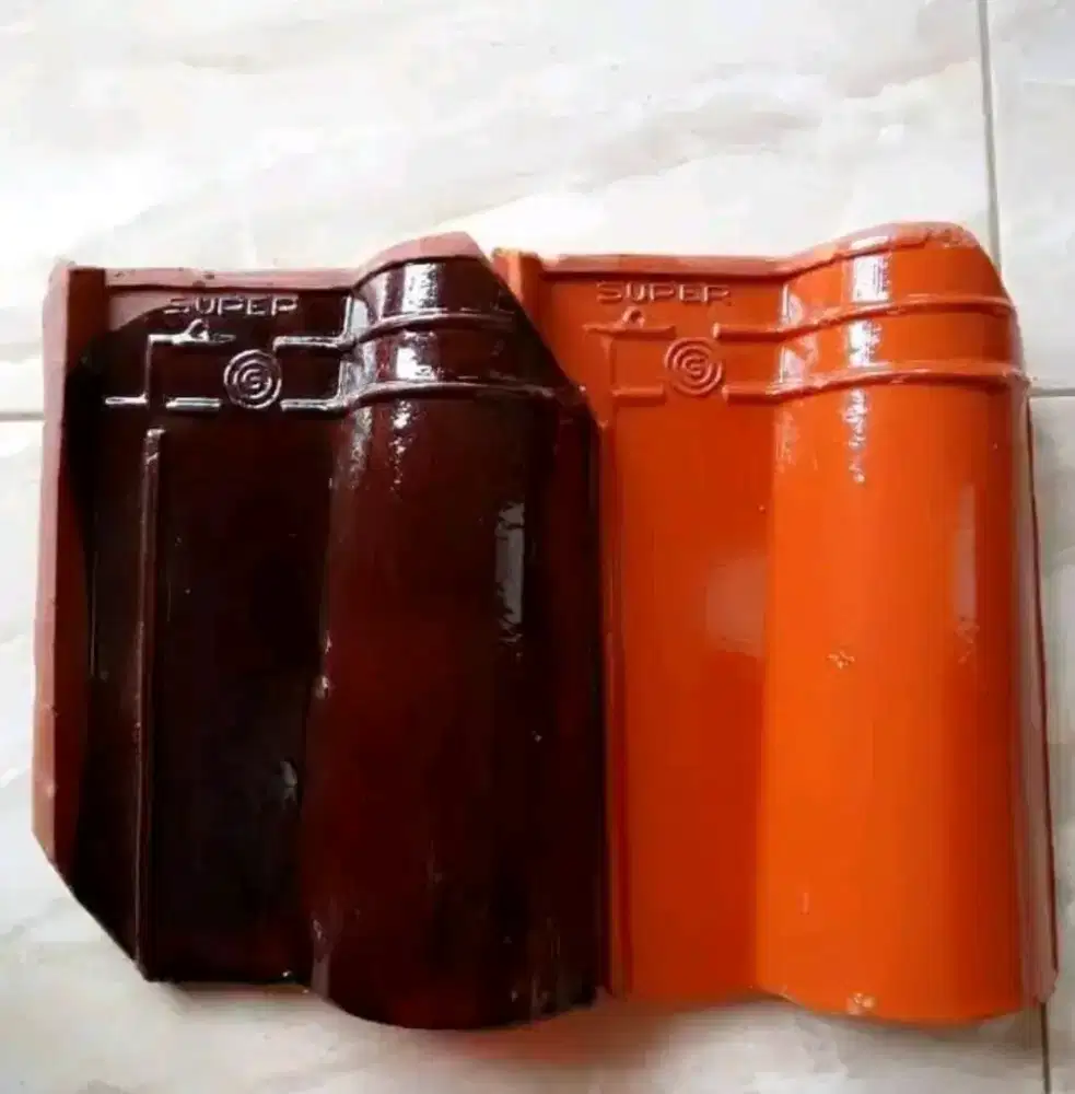 Genteng merndo grasur