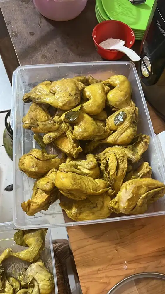 Di butuhkan karyawan jaga ayam penyet cabe ijo