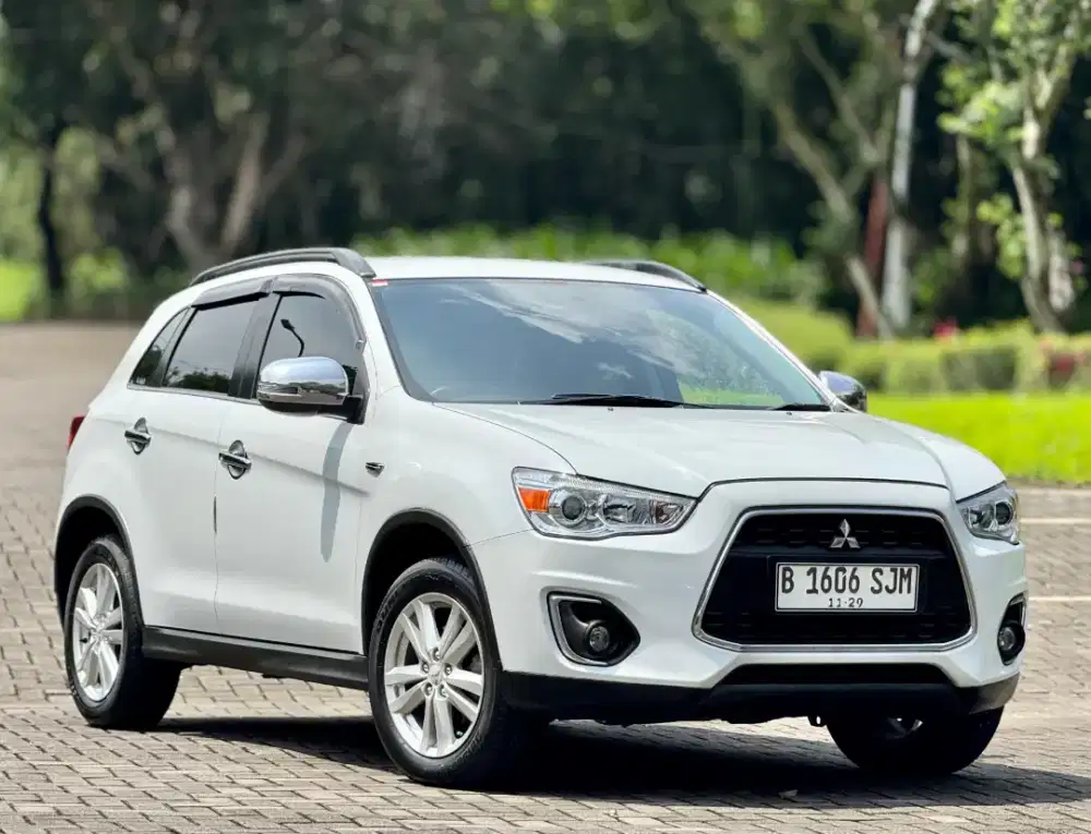 DP 4 jt! Outlander GLS Matic 2014 Antik Spt Baru!!