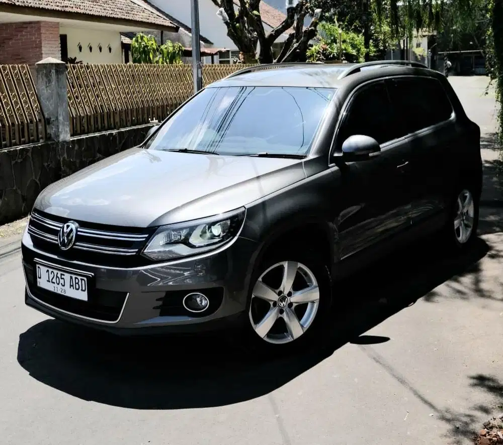 VW TIGUAN TSI 1.4 AT 2013 LowKM 47rb RECORD VOLKSWAGEN BANDUNG