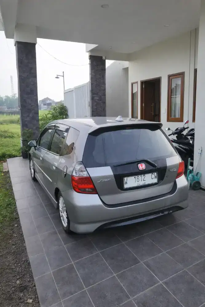 Honda Jazz (2010) 1.5 A Bensin AT