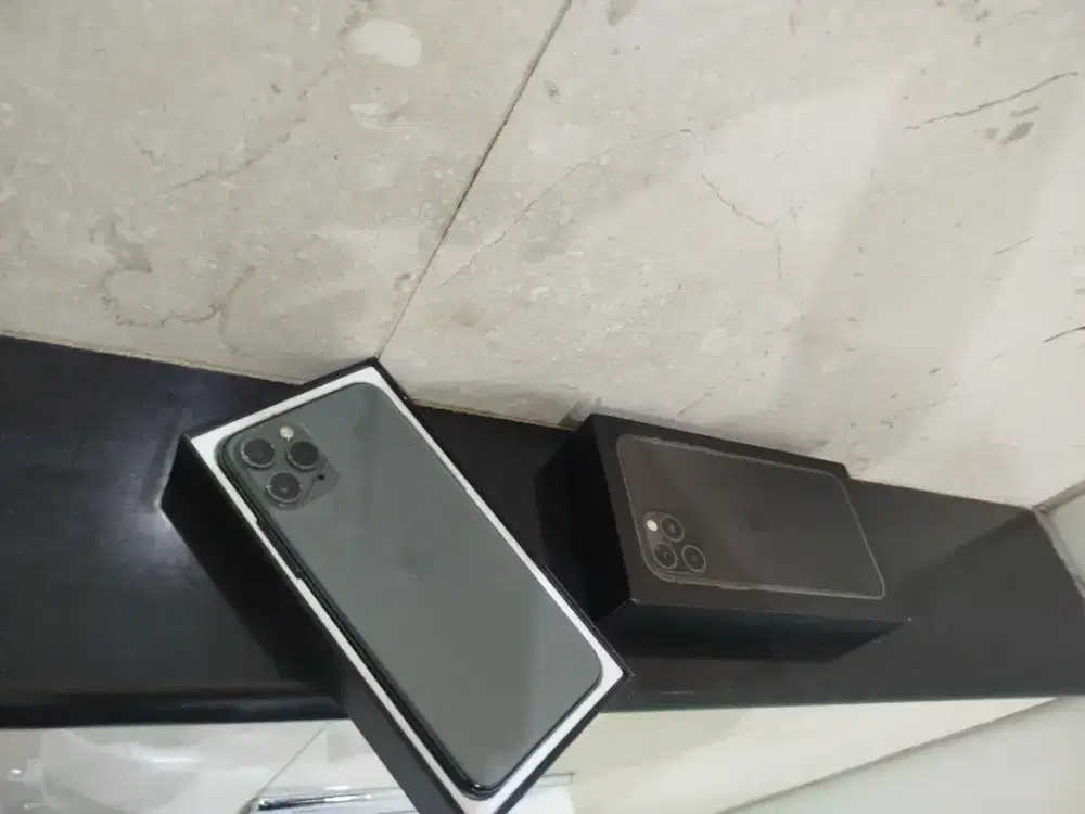 iPhone 11 pro 256gb sekalinya baru bagus