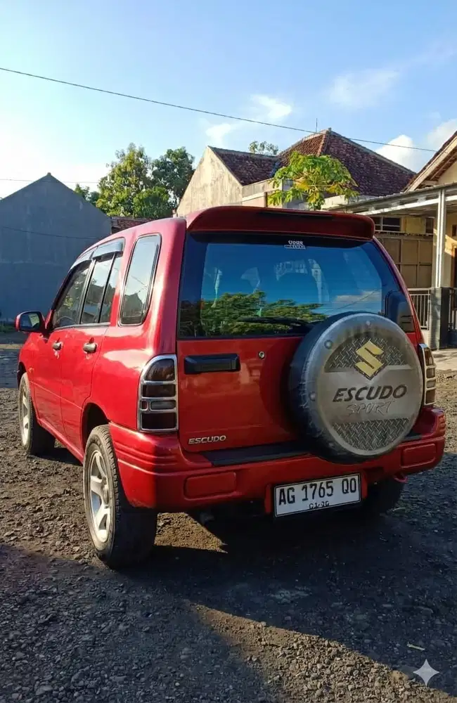 Suzuki Escudo 2004 Bensin