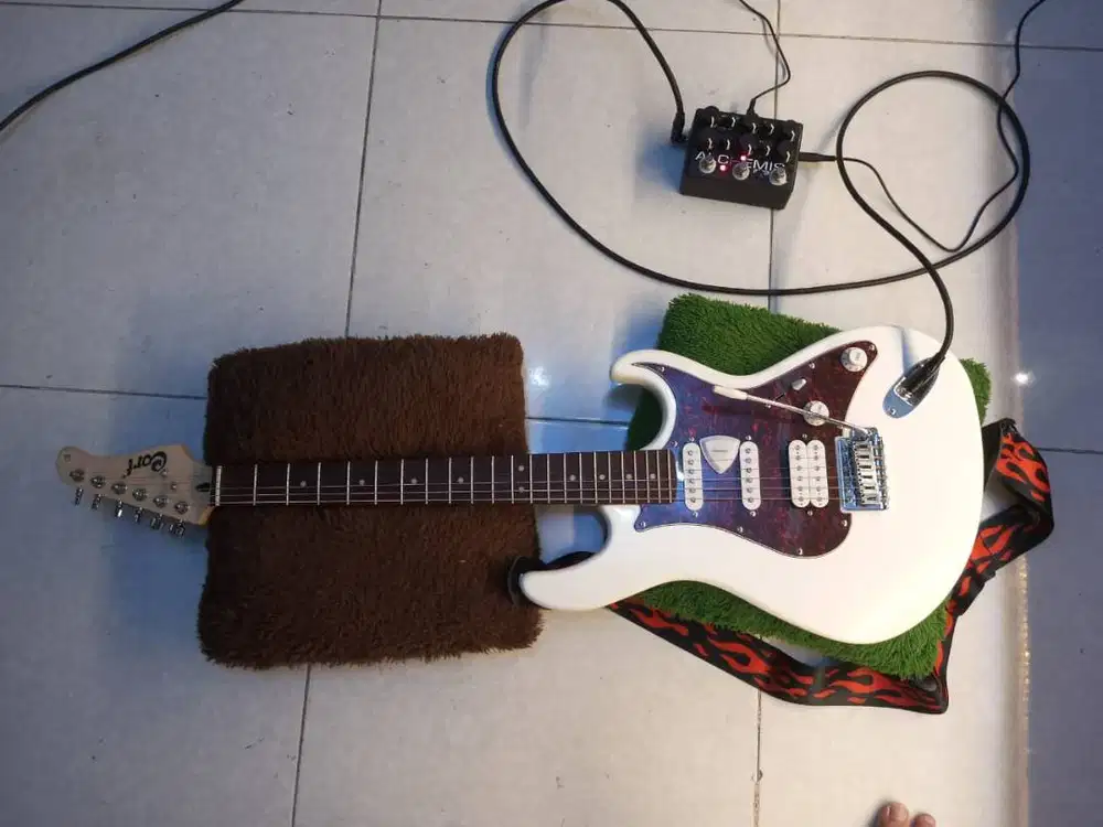 Guitar CORT G115 OW Olympic White Electric Guitar Origi