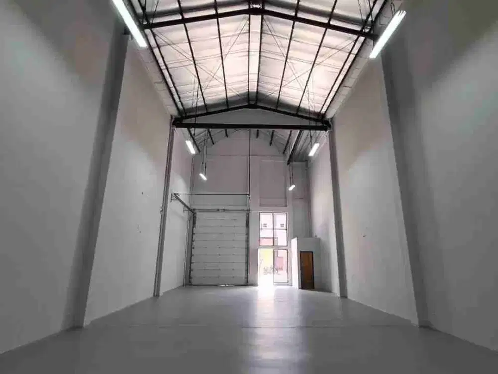 DI SEWAKAN CEPAT GUDANG SIAP PAKAI BIZZPARK PIK 2