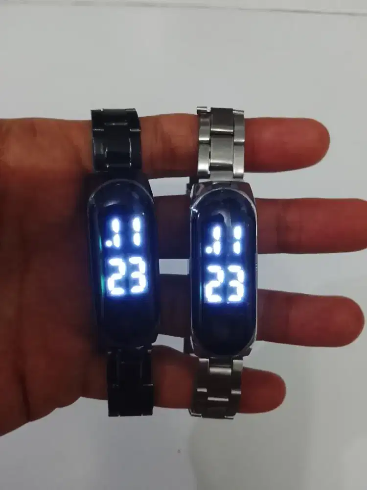 Jual Murah 2 Buah JAM LED