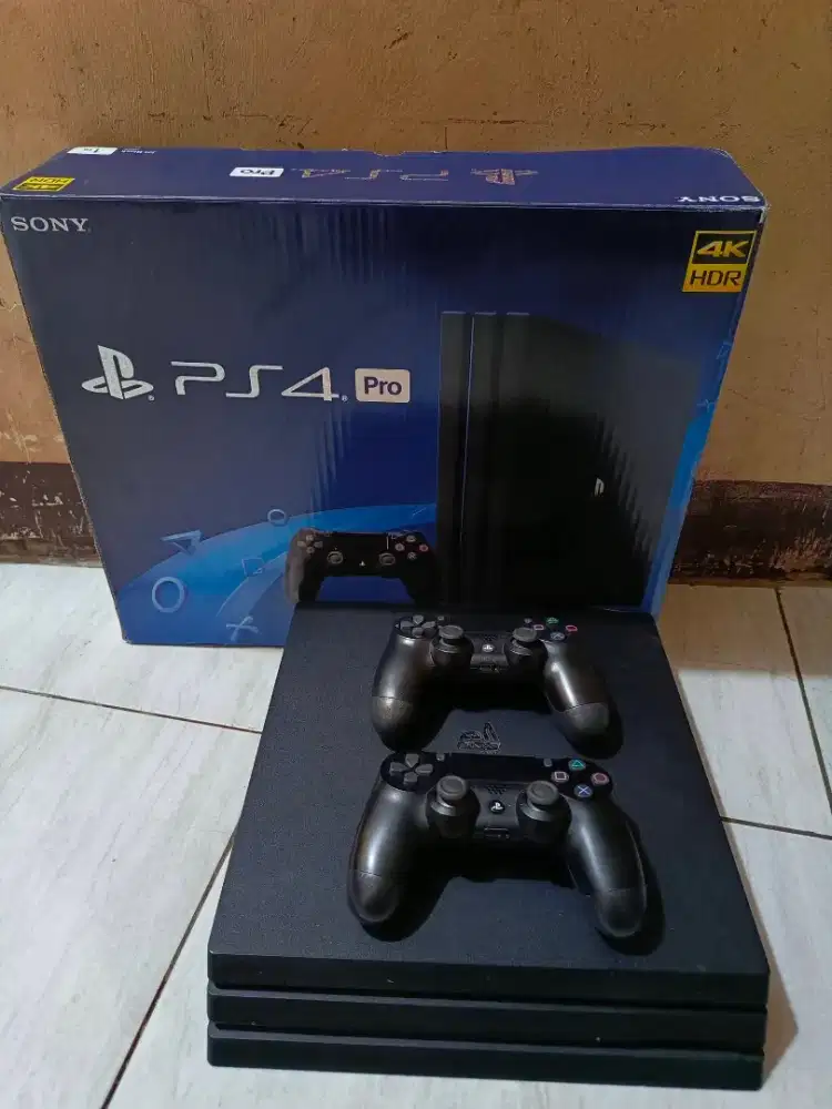 DIJUAL PS 4 PRO 2,3jt satset