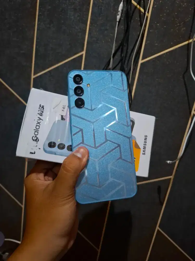 Samsung 15 4G ram 8/128